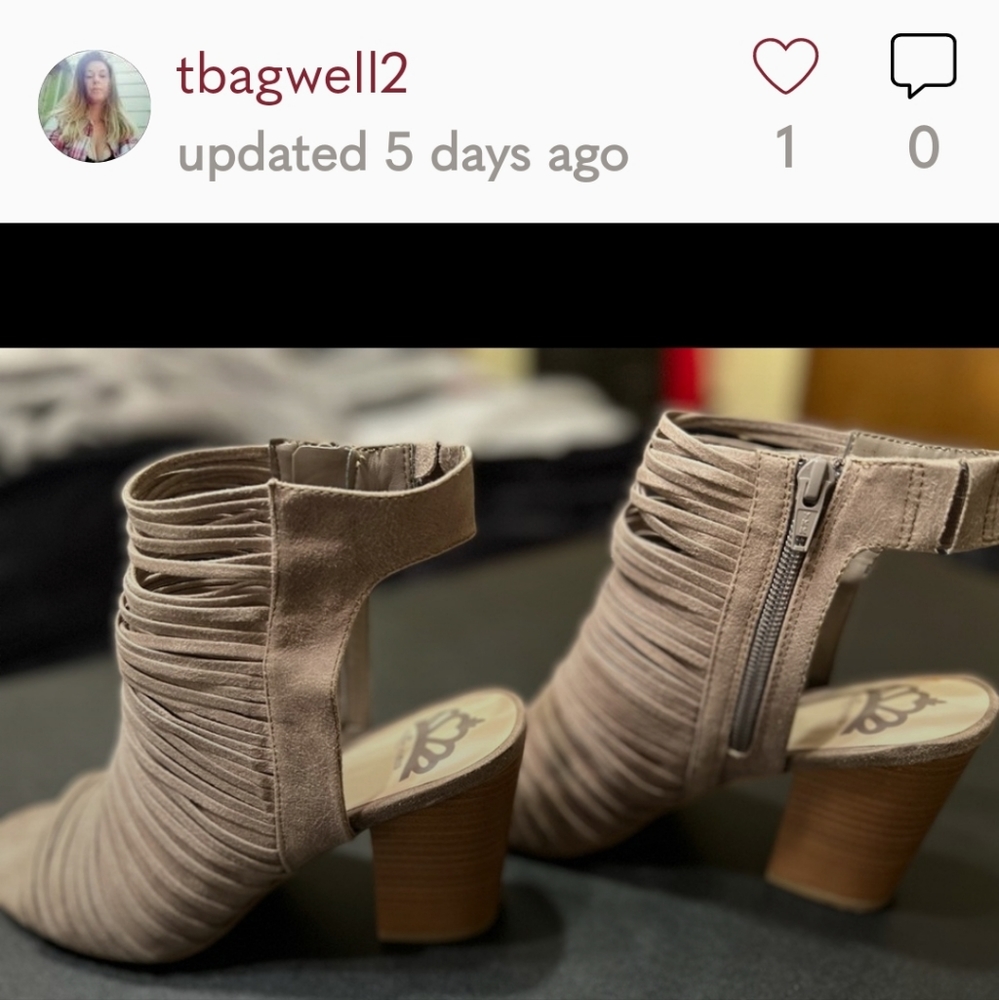 Shoes size 9 - Picture 2 of 2